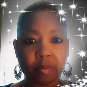 Meet your Posher, Yolanda